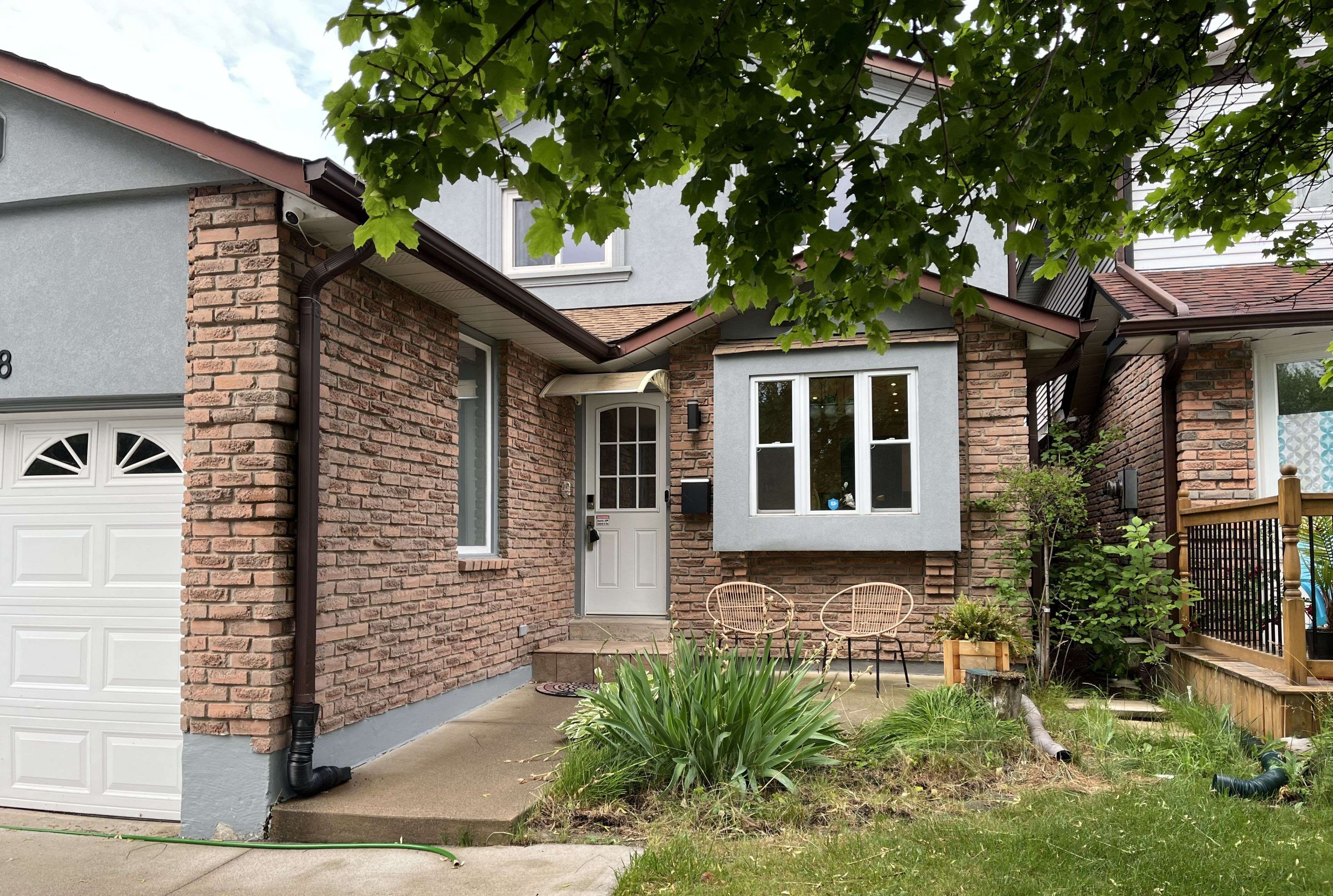 2338 Malcolm CRES, Burlington, ON L7P 4H4