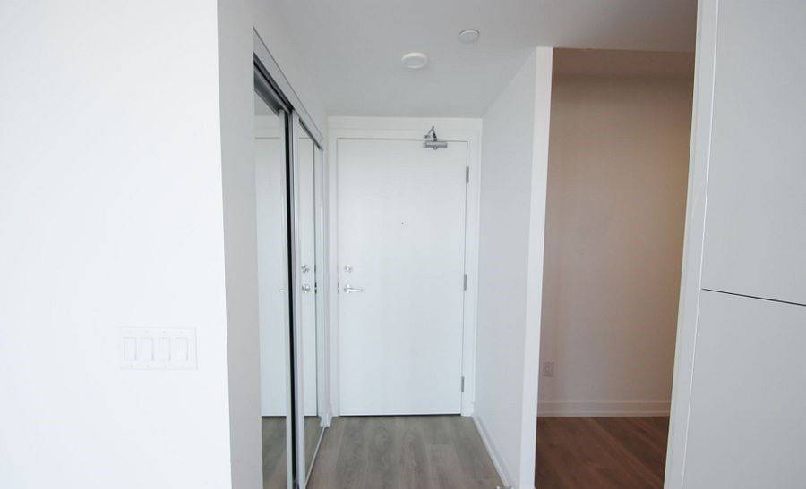 Toronto W05, ON M3K 0E4,1100 Sheppard ST W #928