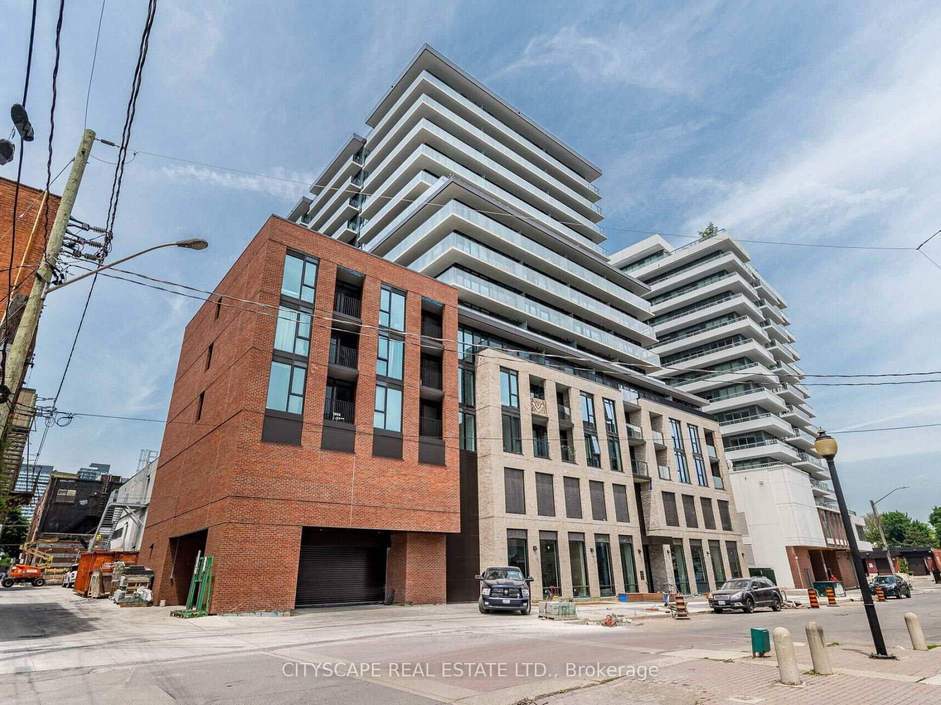 Hamilton, ON L8R 3J2,1 Jarvis ST #813