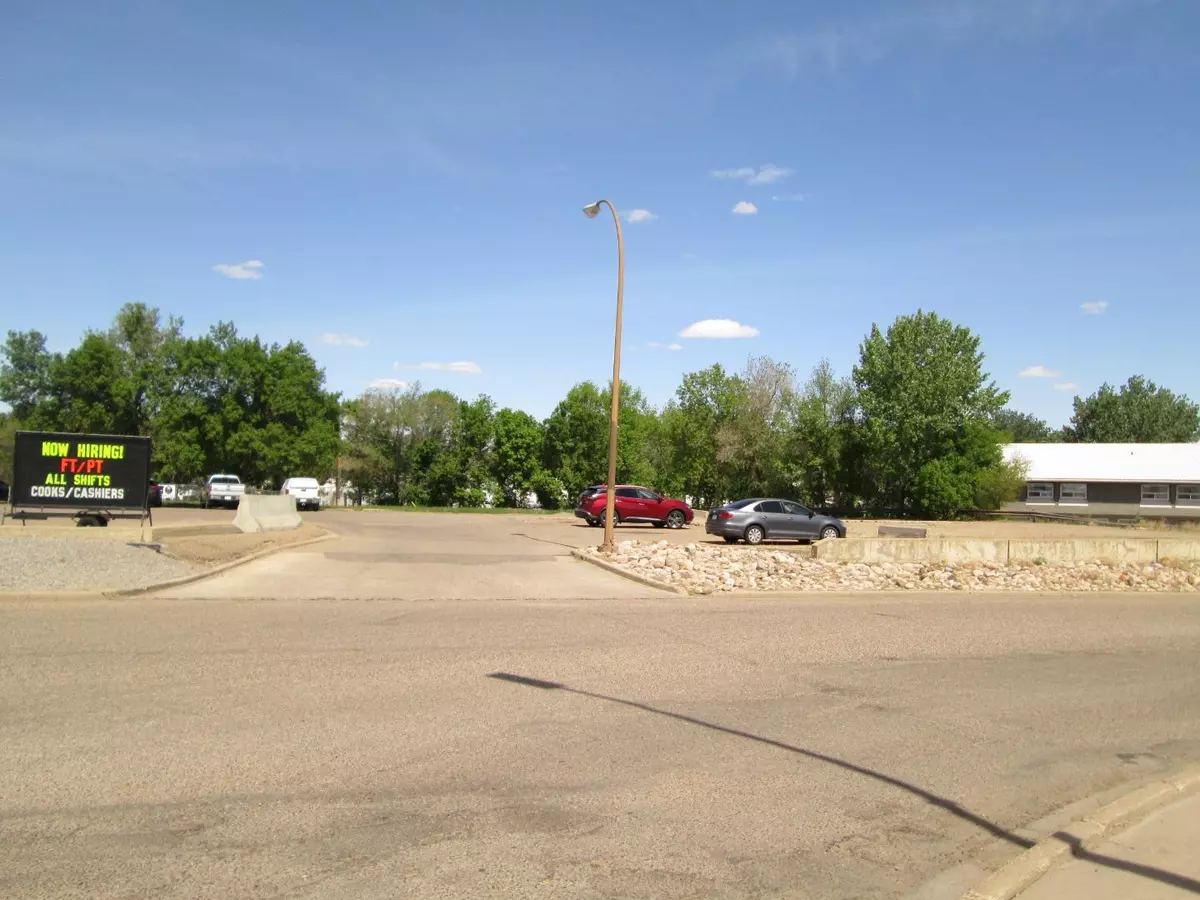 Medicine Hat, AB T1A 5E5,1280 Redcliff DR Southwest