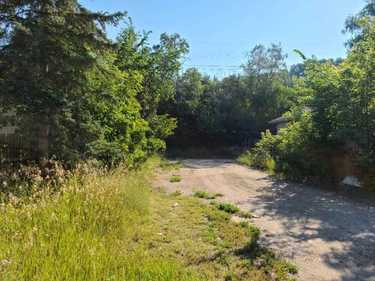 Peace River, AB T8S 1L5,10821 101 Street