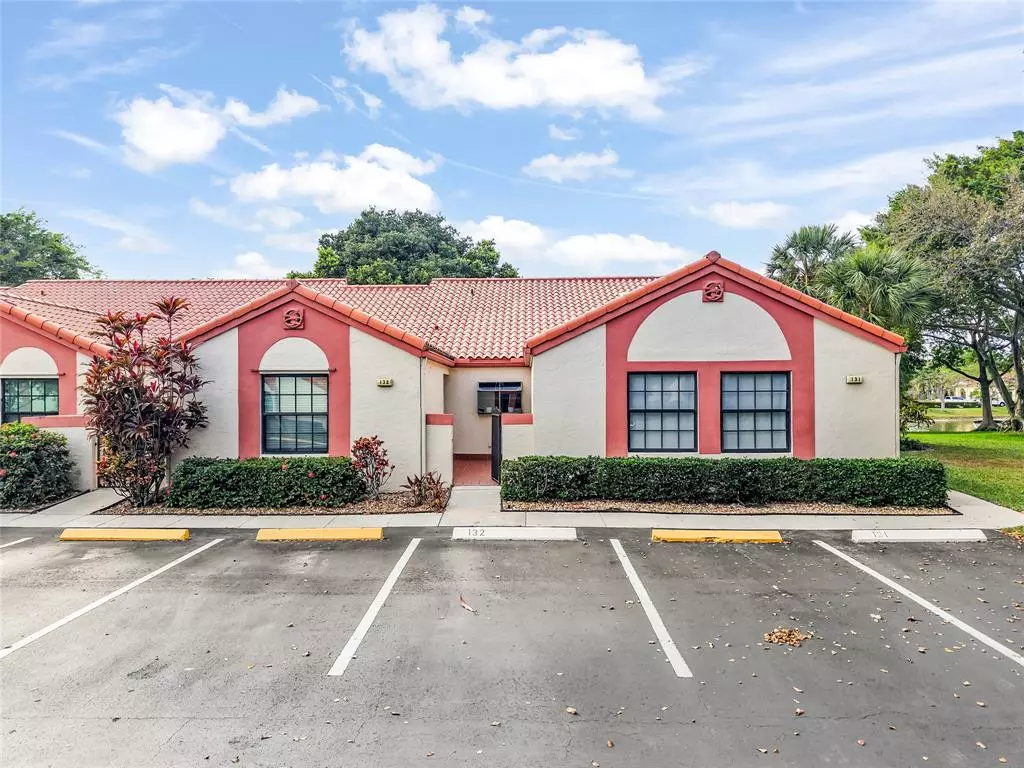 Deerfield Beach, FL 33442,132 Centennial Ct