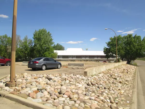 Medicine Hat, AB T1A 5E5,1280 Redcliff DR SW