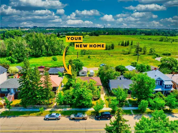 2522 17 ST Southeast, Calgary, AB T2G 3V9