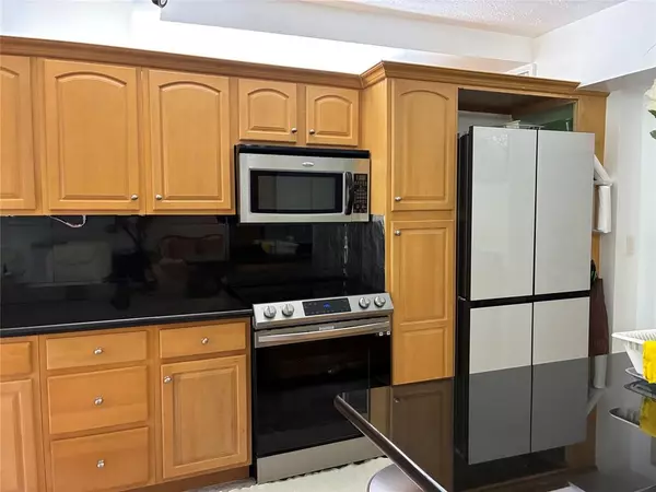 Lauderhill, FL 33319,7400 Radice Ct #206