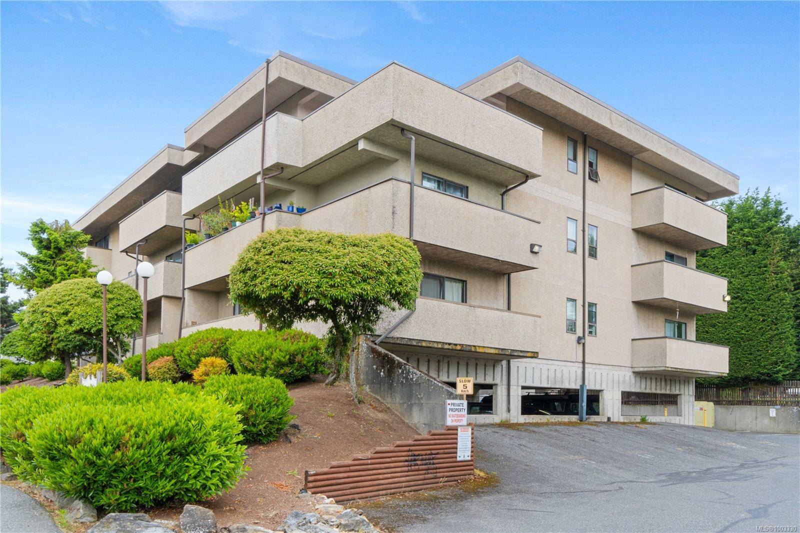 Nanaimo, BC V9S 594,550 Bradley St #203