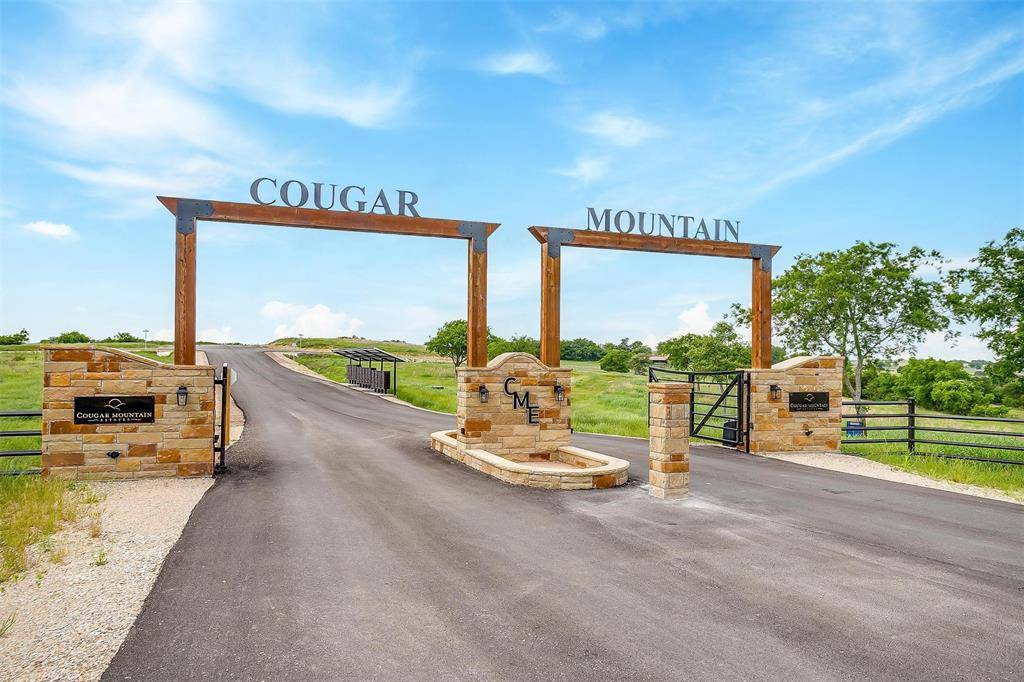 Granbury, TX 76035,3008 Lucky Pepper Drive