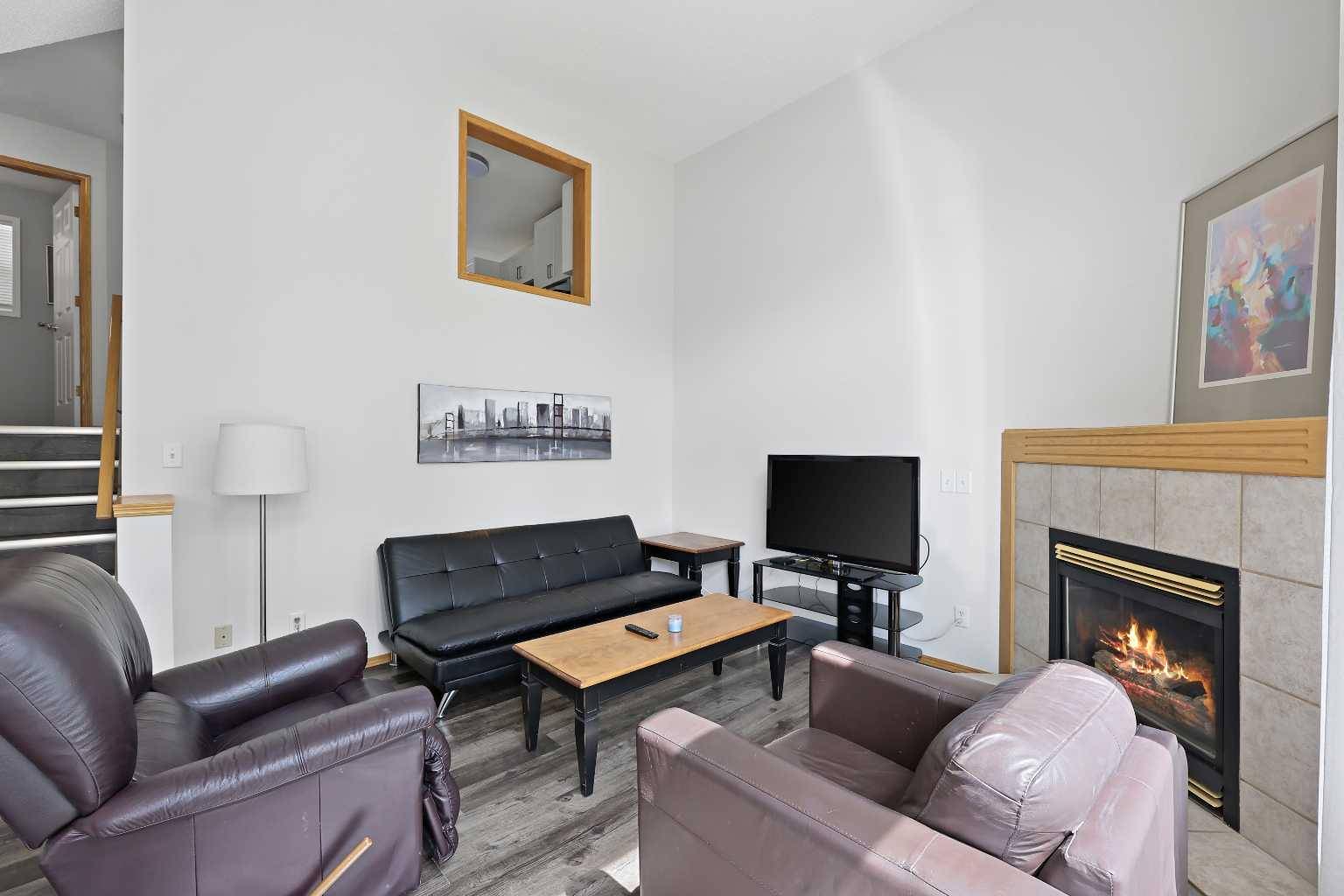 Calgary, AB T3G 4S8,258 Rocky Ridge CT Northwest