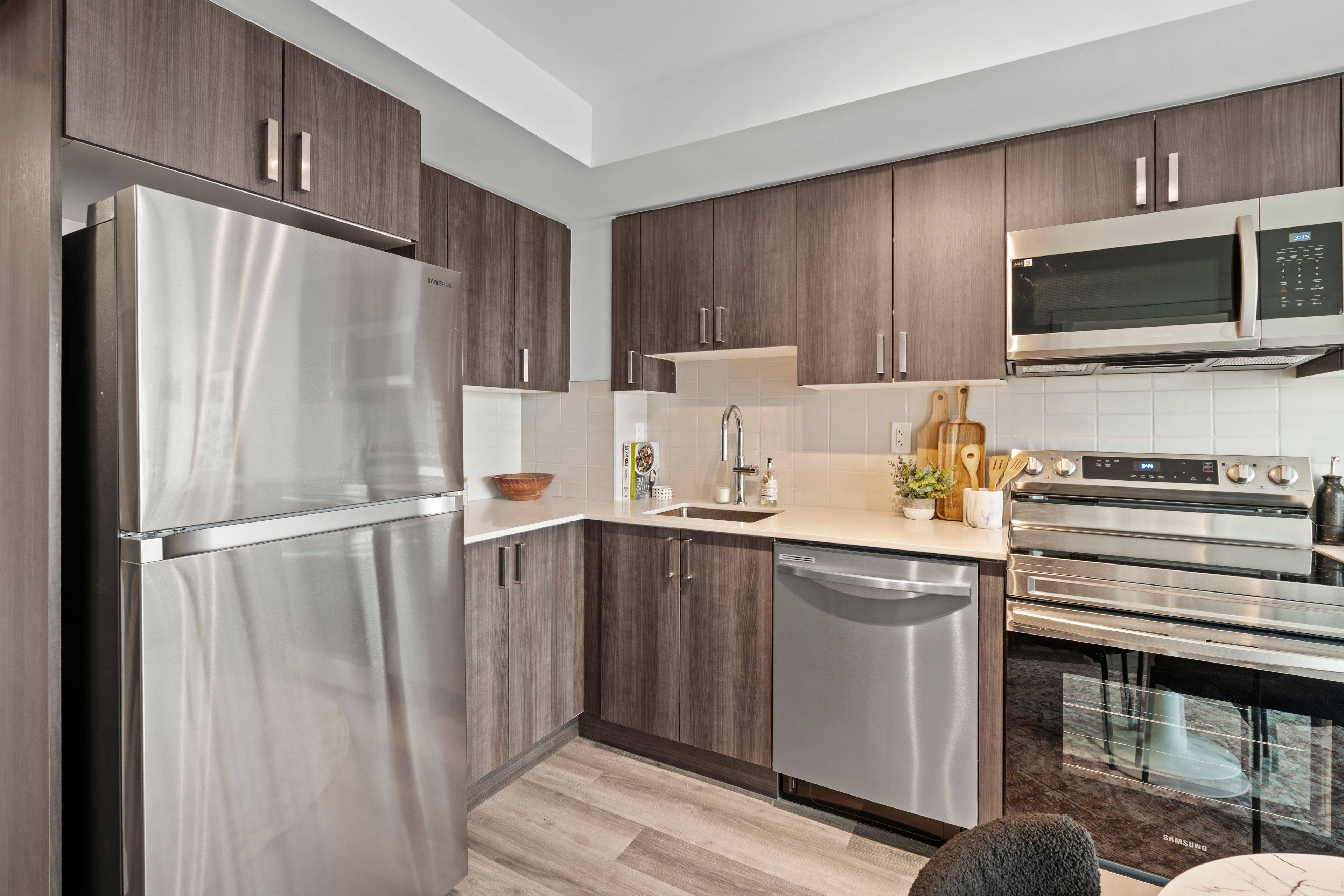 Pickering, ON L1W 0C4,1435 Celebration DR #909