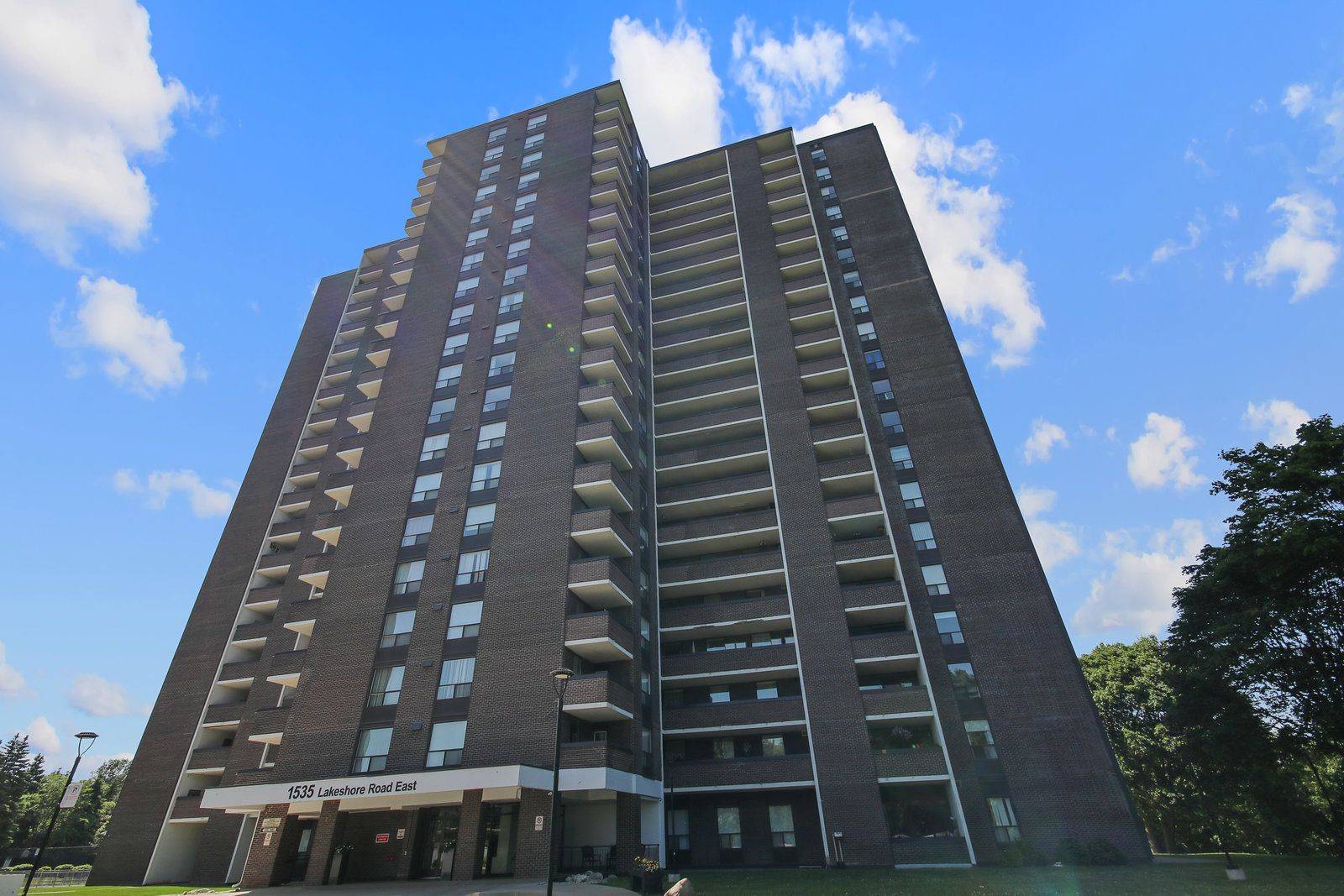 Mississauga, ON L5E 3E2,1535 Lakeshore RD E #1509