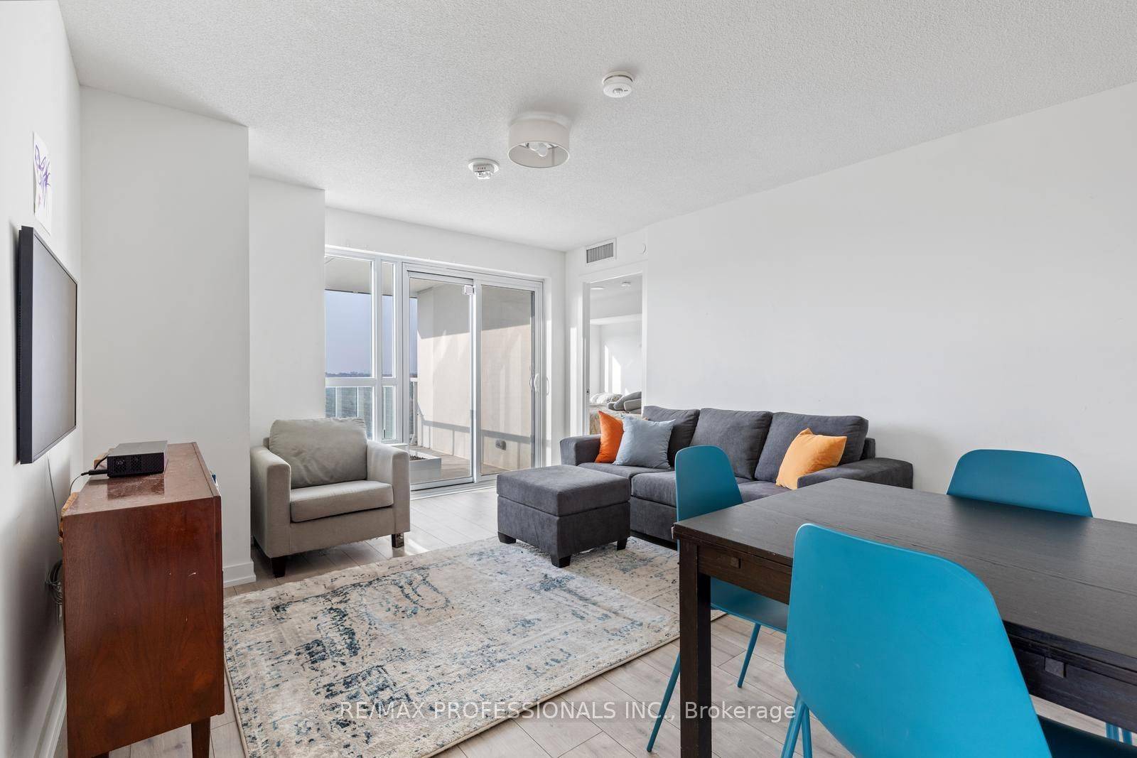 Toronto W04, ON M9N 0B6,10 Wilby CRES #1603