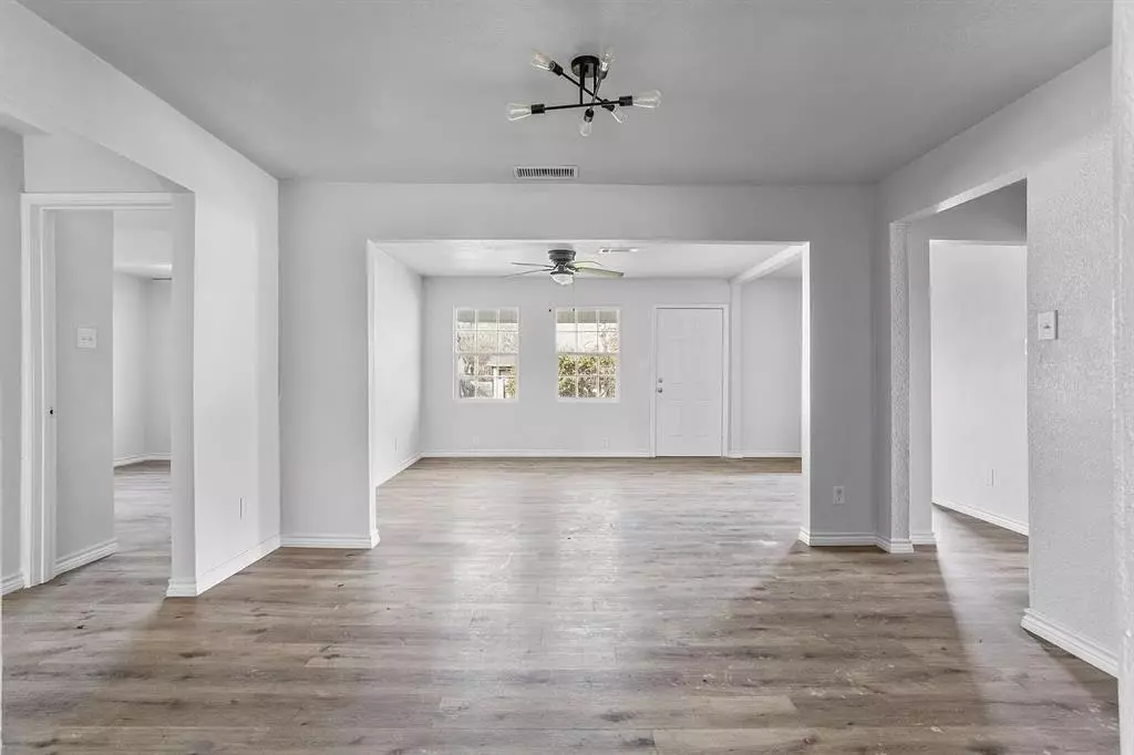 White Settlement, TX 76108,7813 Corina Drive