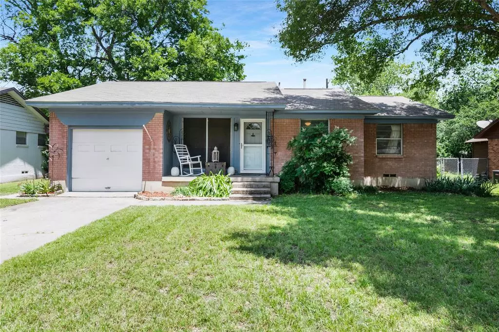Denton, TX 76209,913 Laguna Drive