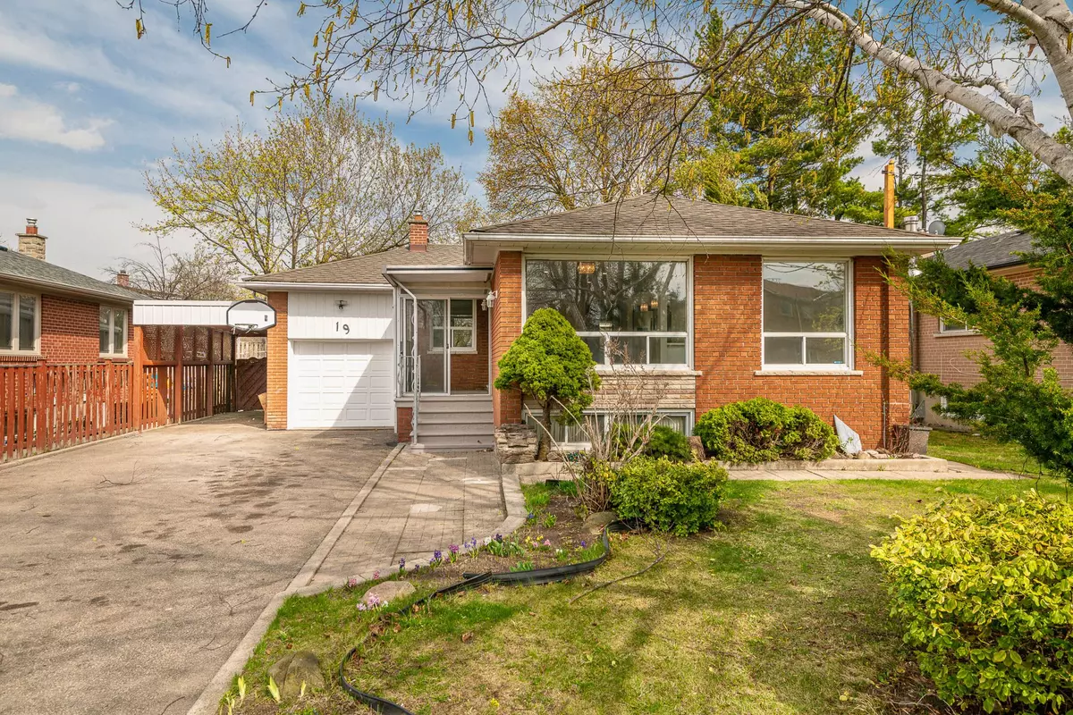 Toronto W05, ON M9M 2W3,19 Belleglade CT #Lower
