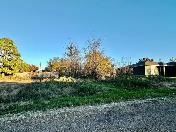 x Flagship Lane, Gun Barrel City, TX 75156
