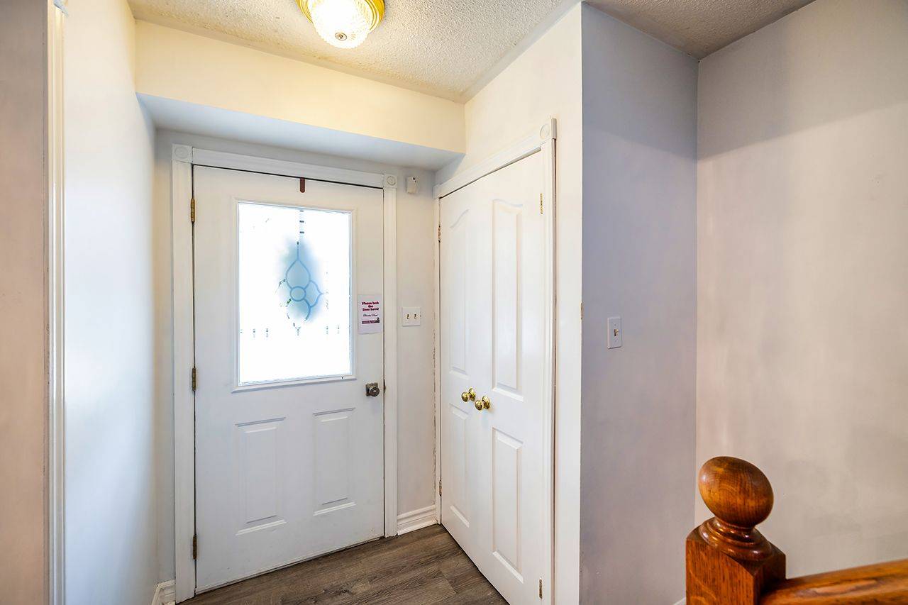 Oshawa, ON L1G 7E5,1464 Largo CRES