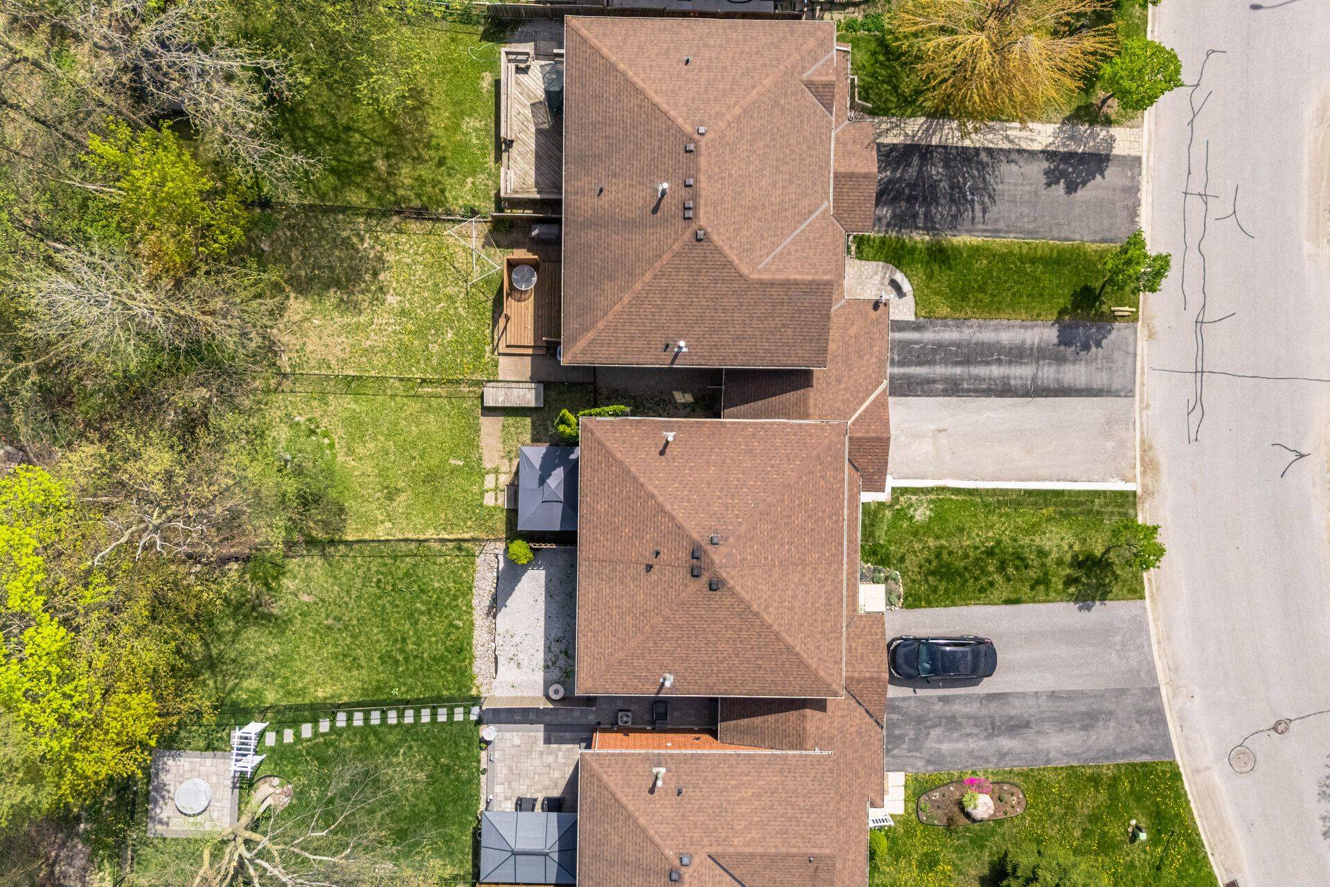 Barrie, ON L4M 7B2,340 Dunsmore LN