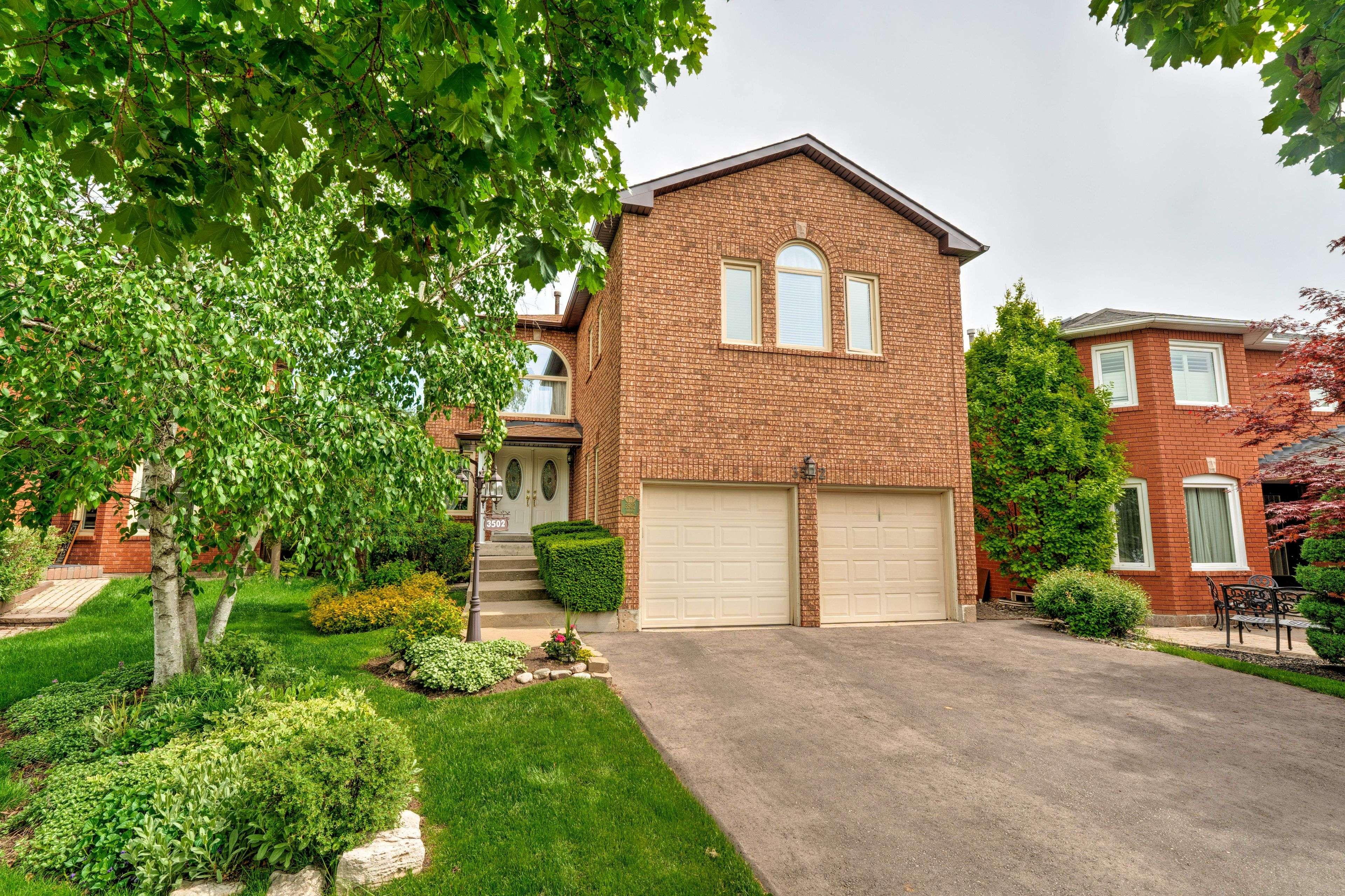 3502 Pintail CIR,  Mississauga,  ON L5N 6C7