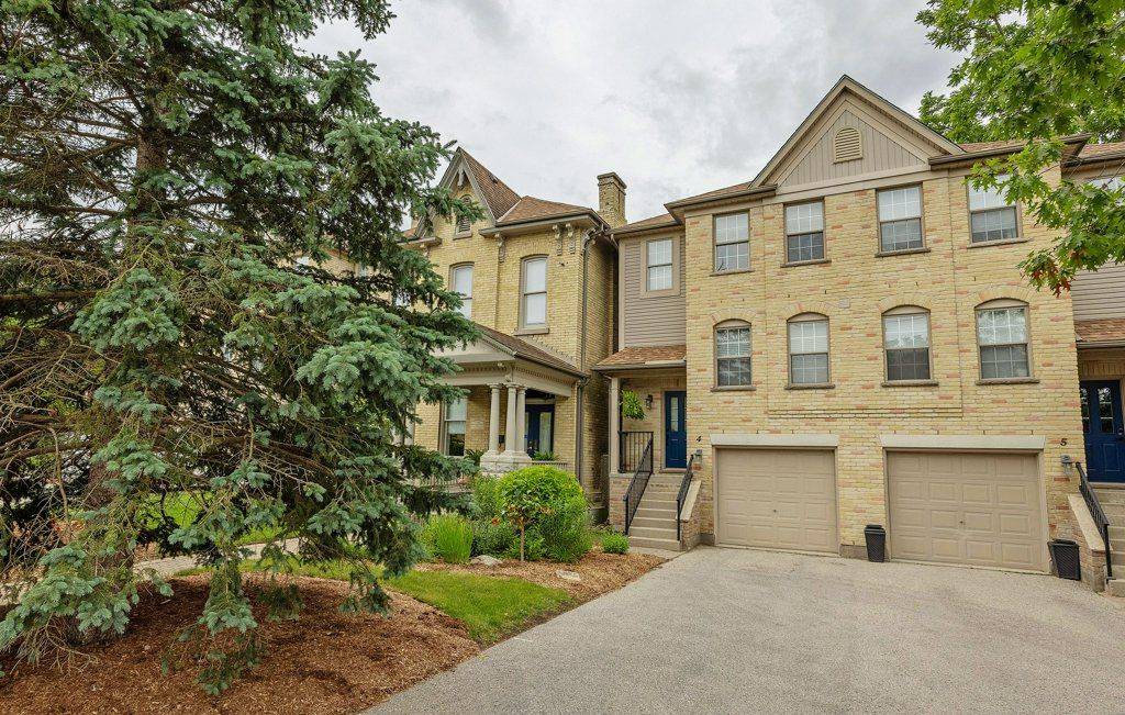 London East, ON N6B 2V3,609 Colborne ST #4
