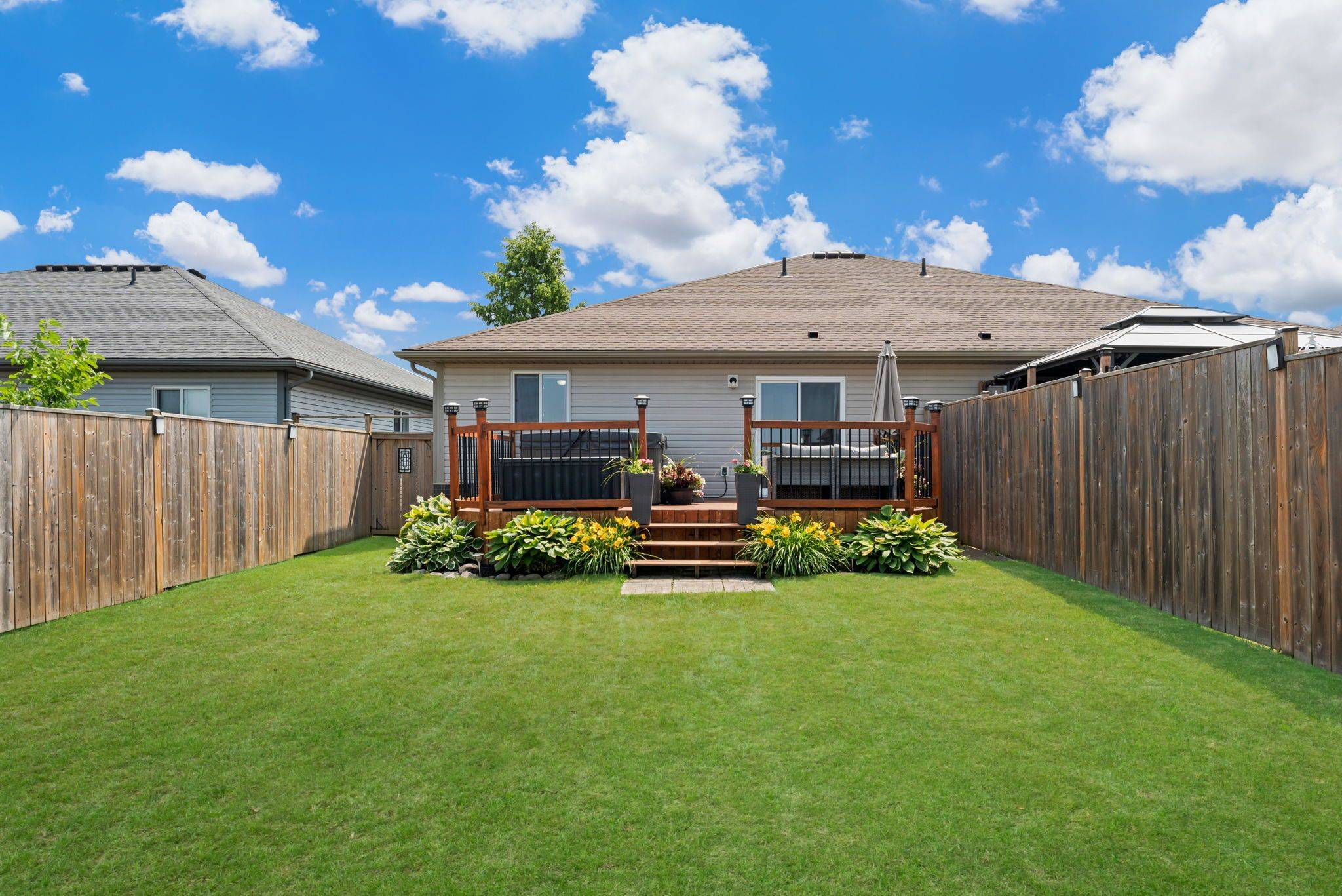 West Lincoln, ON L0R 2A0,48 Golden Acres DR