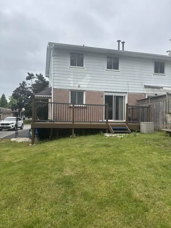 Barrie, ON L4M 2Y7,153 Daphne CRES