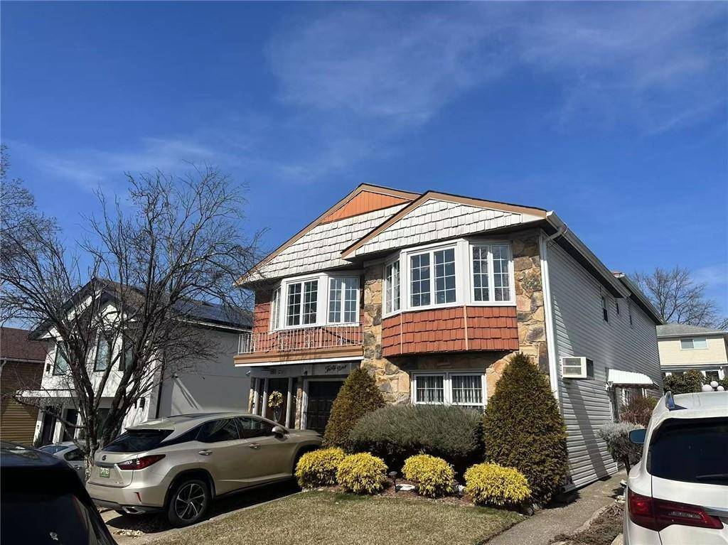39 Bangor ST, Staten  Island, NY 10314