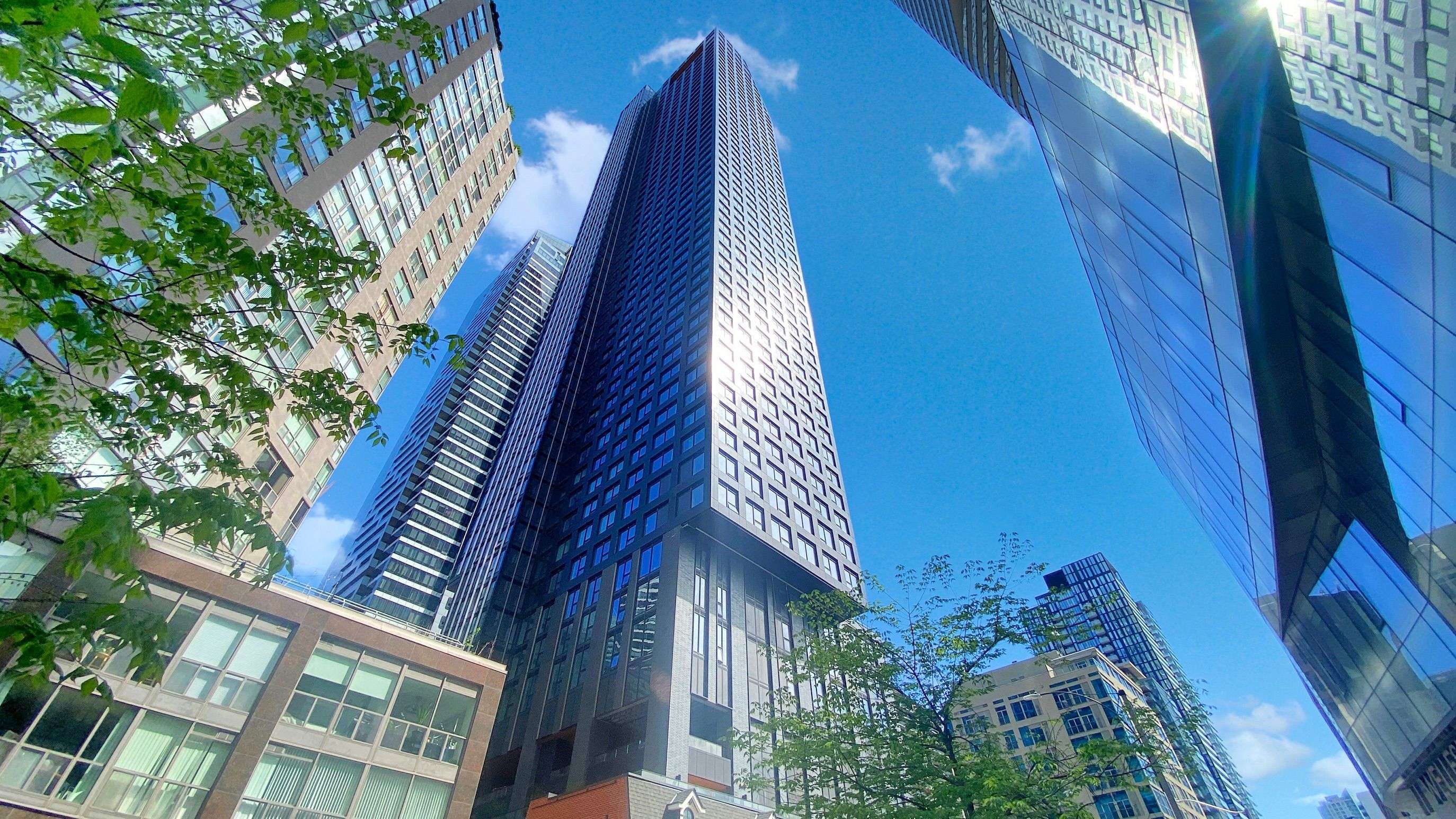 Toronto C01, ON M4Y 0J5,8 Wellesley ST W #707