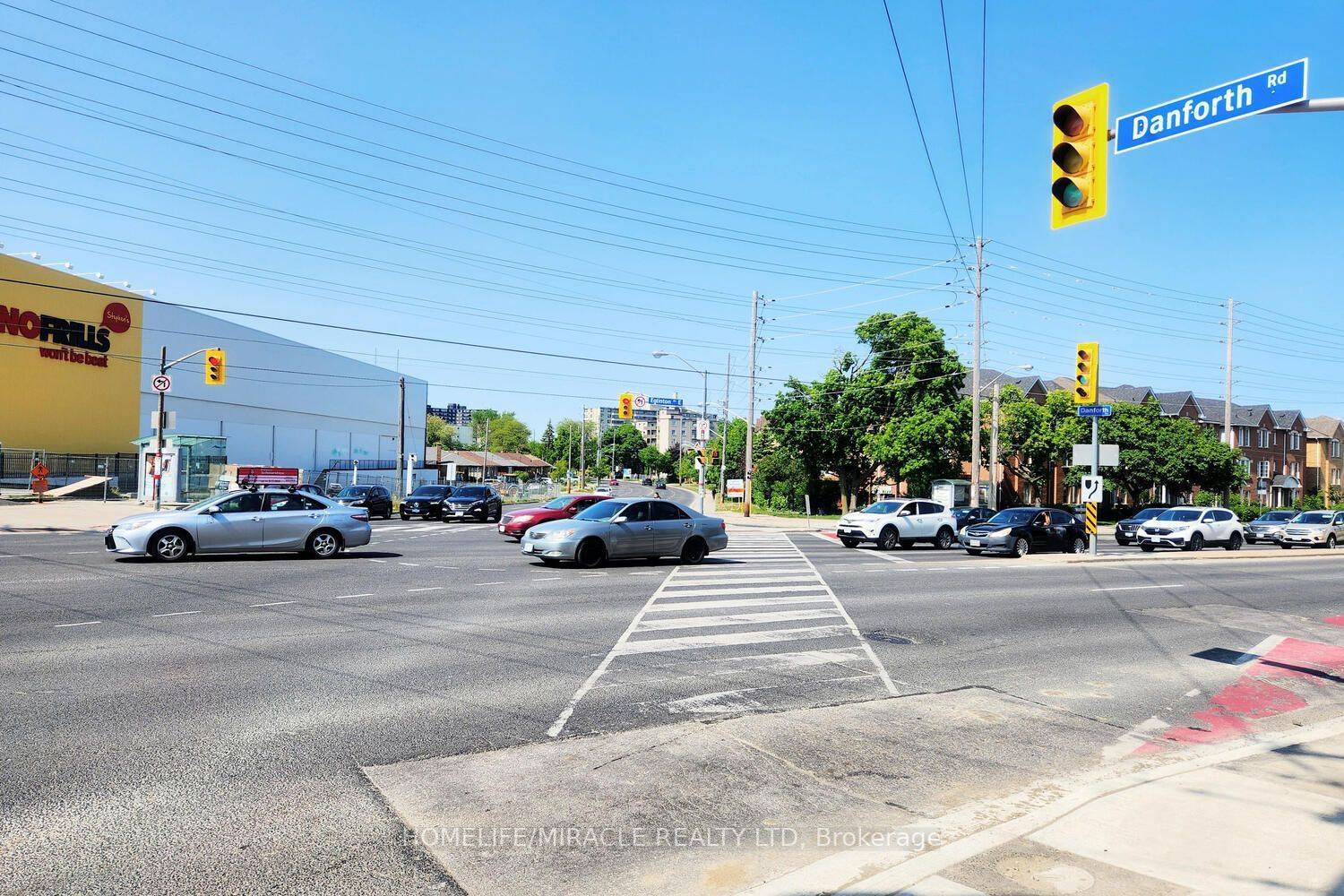 Toronto E08, ON M1J 2E1,1081 Danforth RD E #113