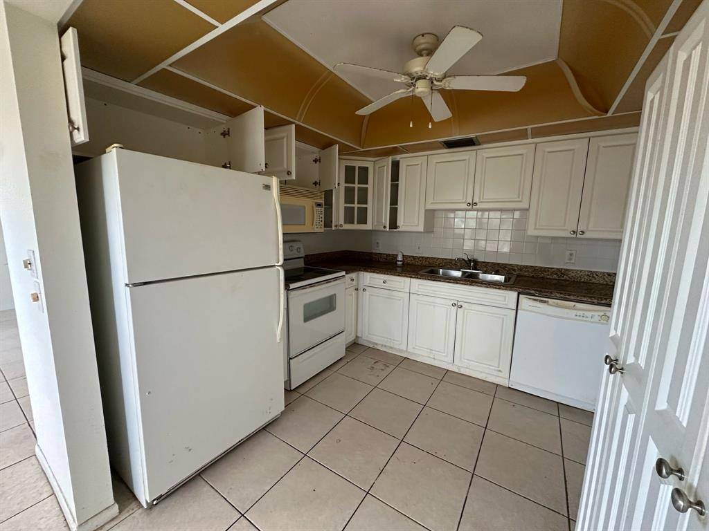 Coconut Creek, FL 33066,1903 Bermuda Cir #E3