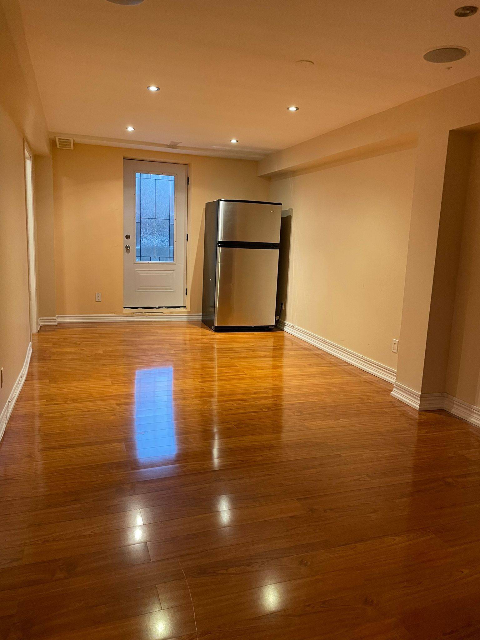 Mississauga, ON L5M 0G4,5537 Waterwind CRES