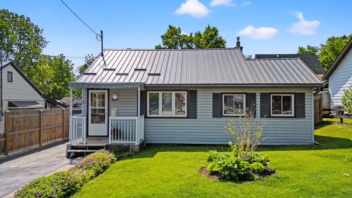 Midland, ON L4R 1A8,659 Victoria ST