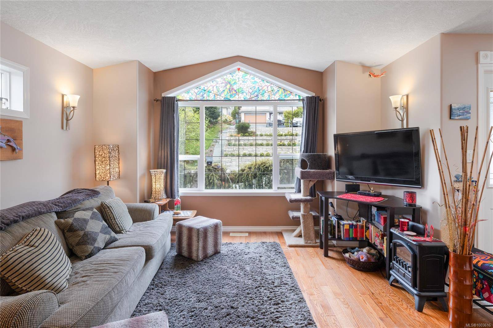 Nanaimo, BC V9T 6K6,5229 Fox Pl