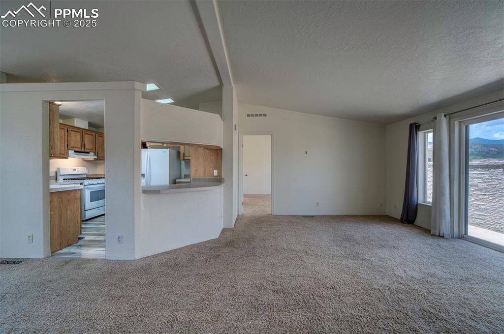 Colorado Springs, CO 80904,2560 Wheaton DR