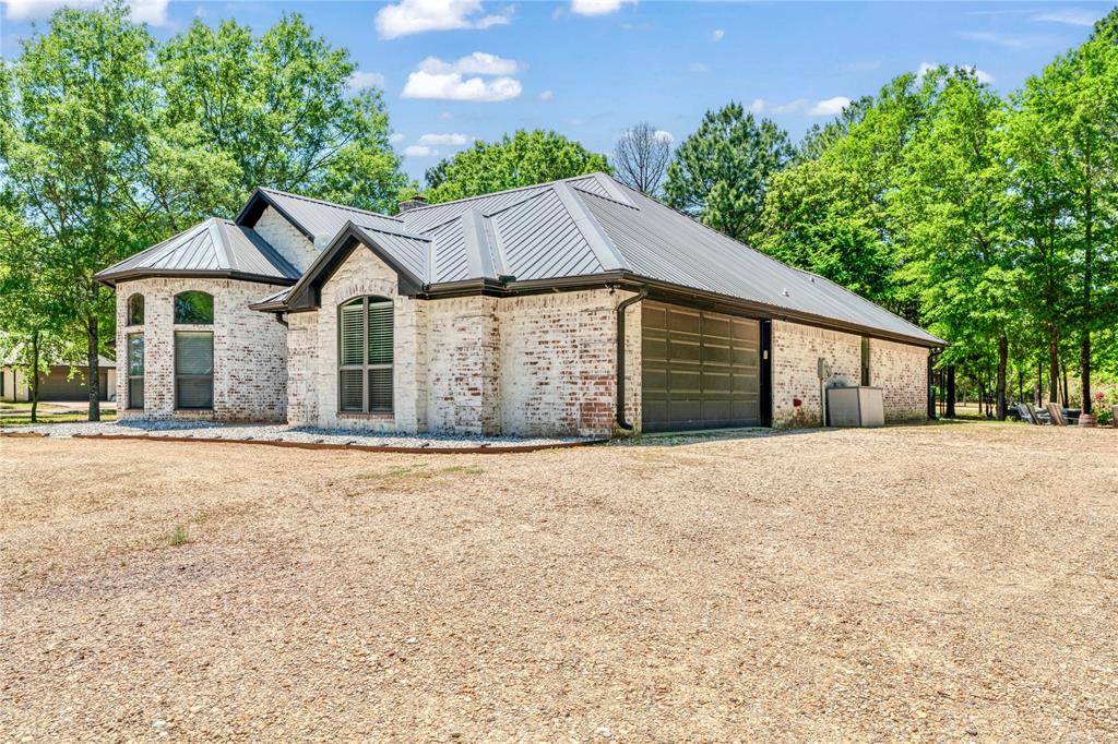 Paris, TX 75462,18 County Road 43400