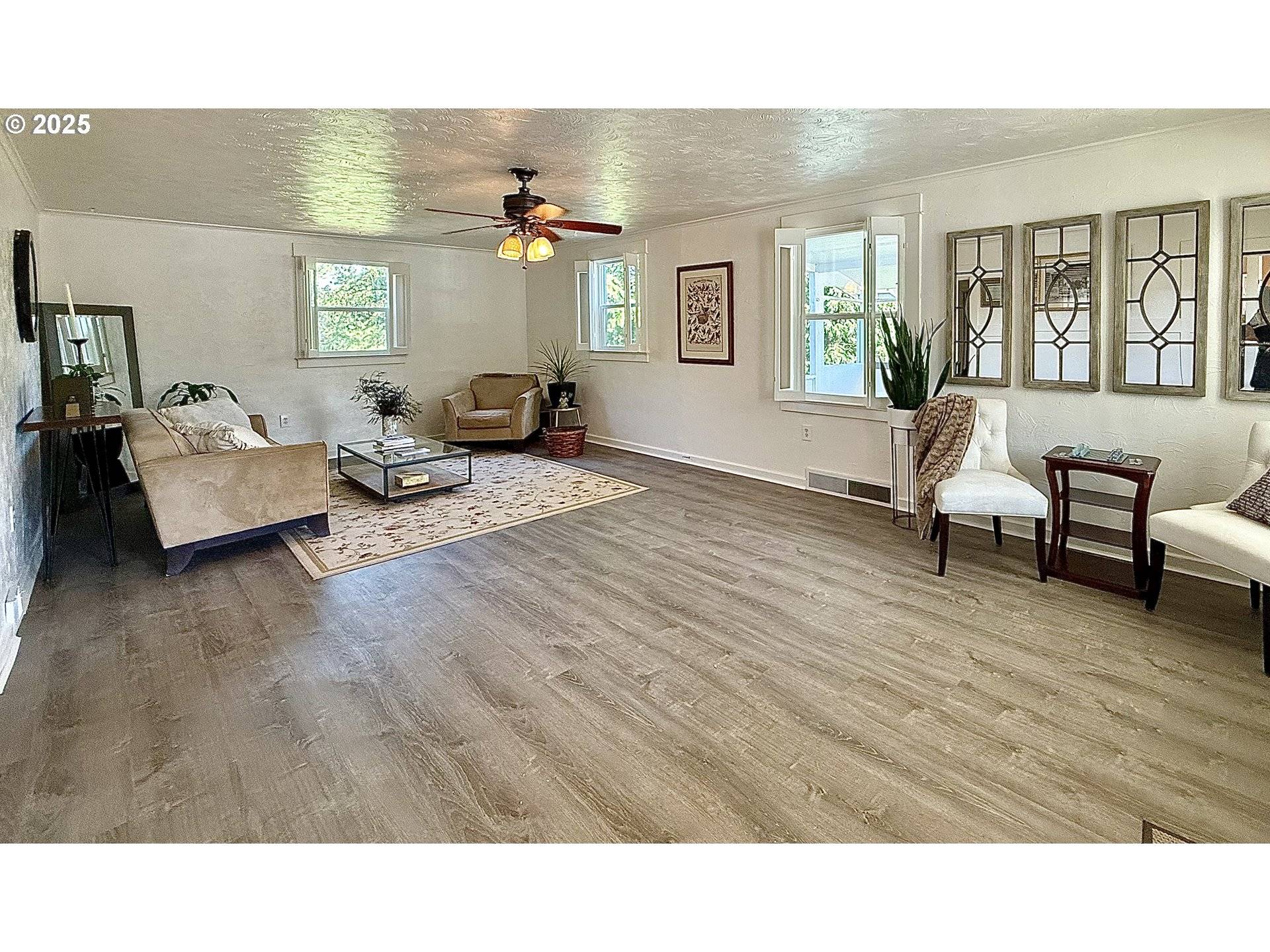 Camas, WA 98607,632 SW UTAH ST