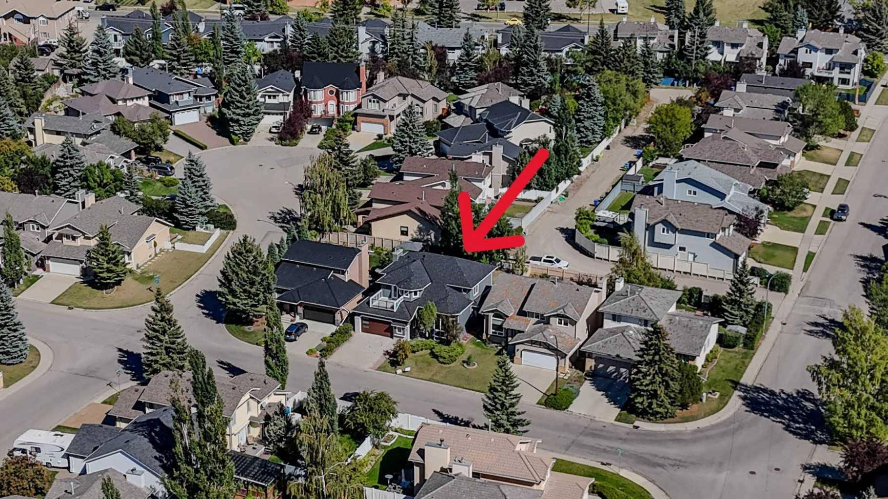 Calgary, AB T2W 6A7,194 Woodbriar CIR SW