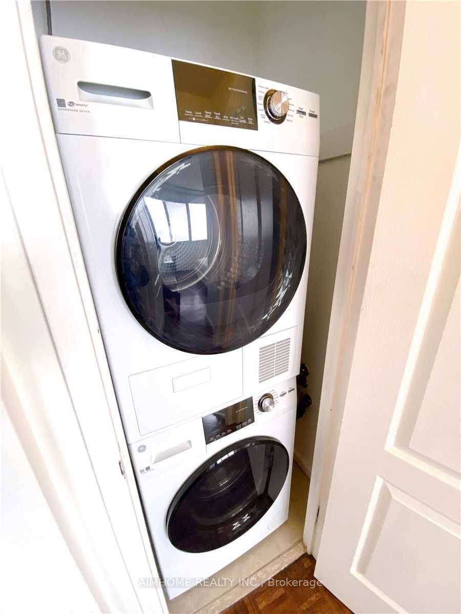 Toronto C11, ON M3C 1S5,715 Don Mills RD #2505