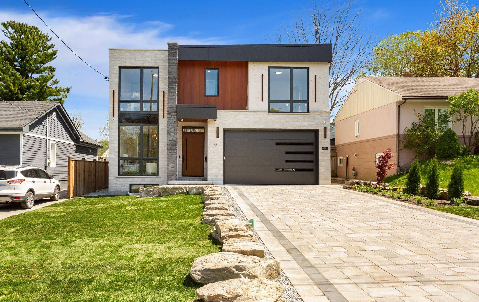 Toronto E08, ON M1M 2E6,55 Adanac DR