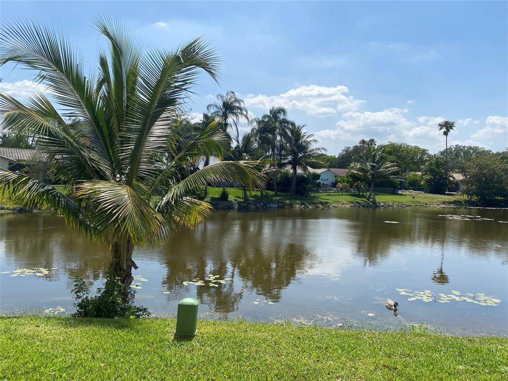 11453 NW 39th Ct #312-2, Coral Springs, FL 33065