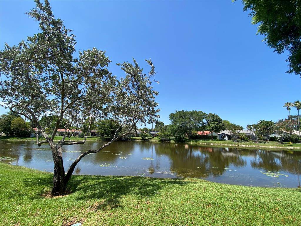 Coral Springs, FL 33065,11453 NW 39th Ct #312-2