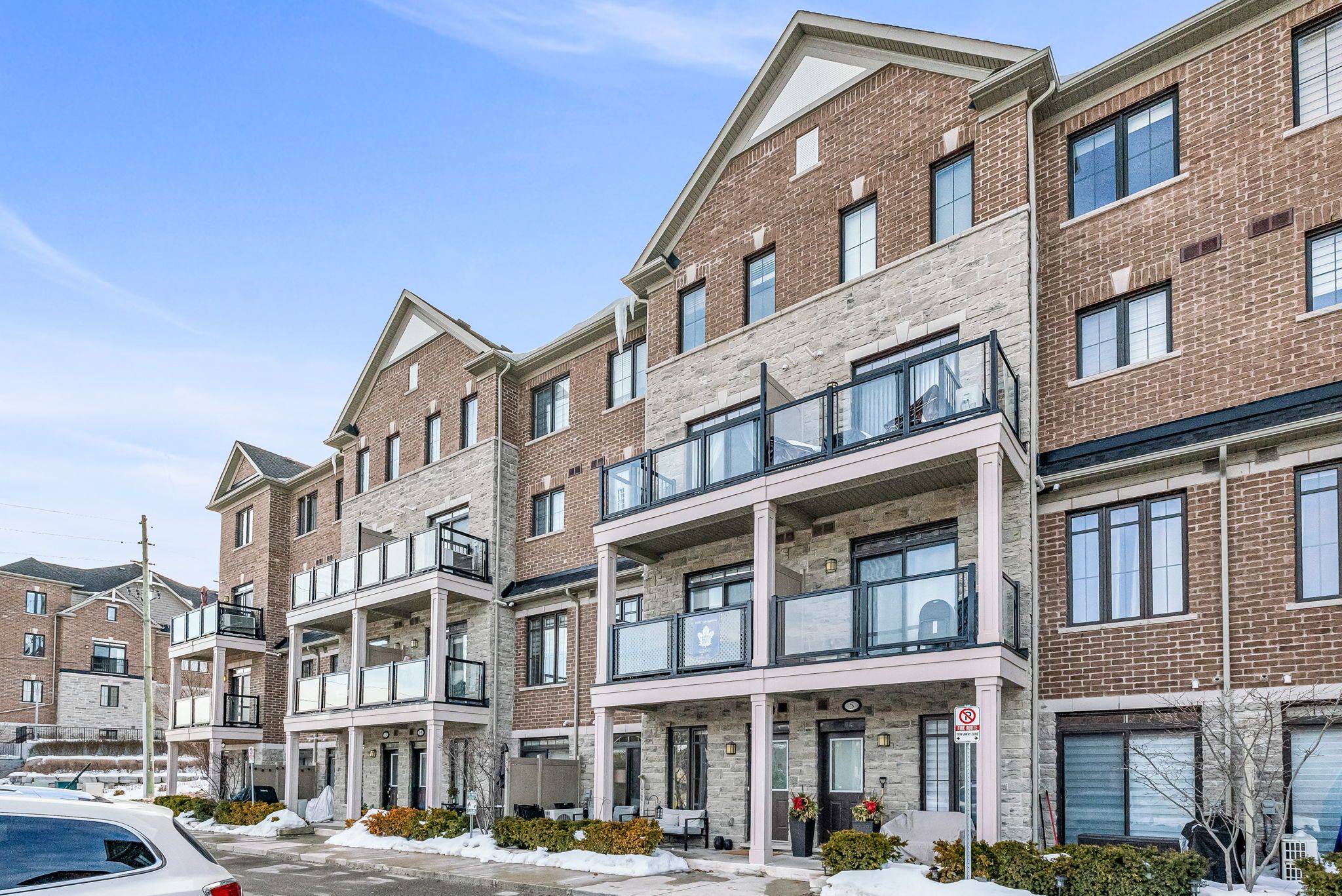 Vaughan, ON L4L 0H8,198 Pine Grove RD #9