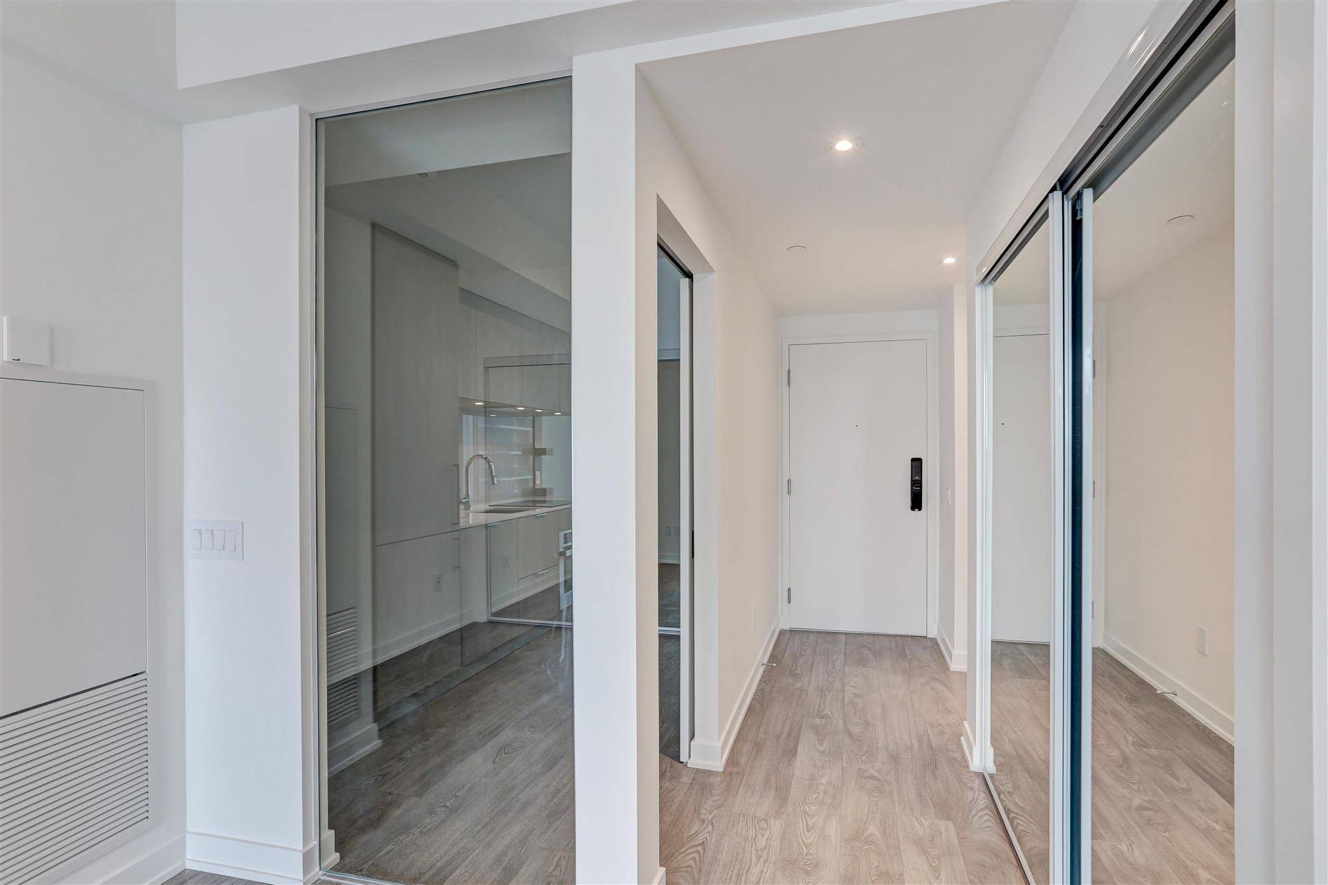 Mississauga, ON L5G 3G1,28 Ann ST #417