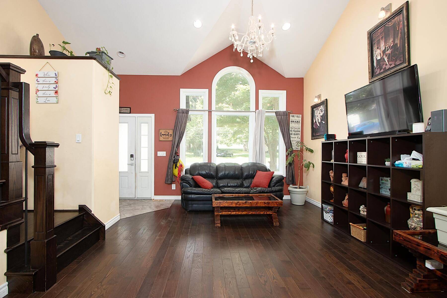Bayham, ON N0J 1Z0,22 Oak ST