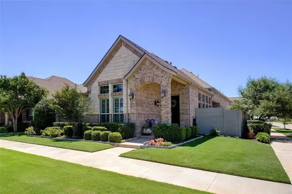 Argyle, TX 76226,737 8th Street