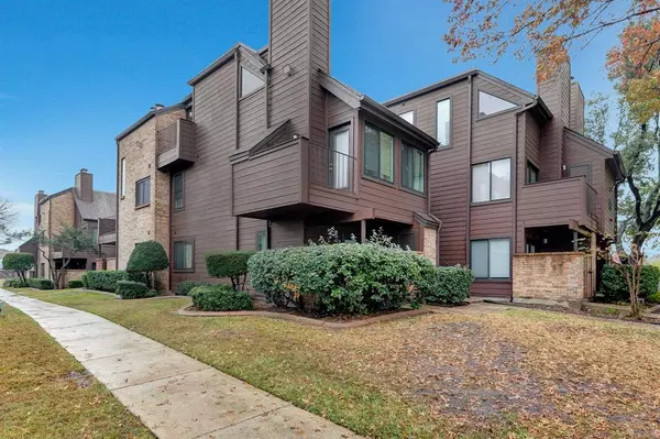 Arlington, TX 76006,1712 Baird Farm Circle #2105