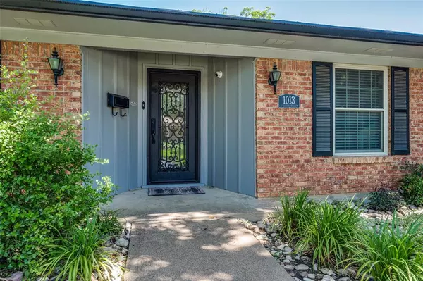 Irving, TX 75061,1013 Sleepy Hollow Drive S