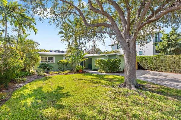 1742 SE 14th St, Fort Lauderdale, FL 33316
