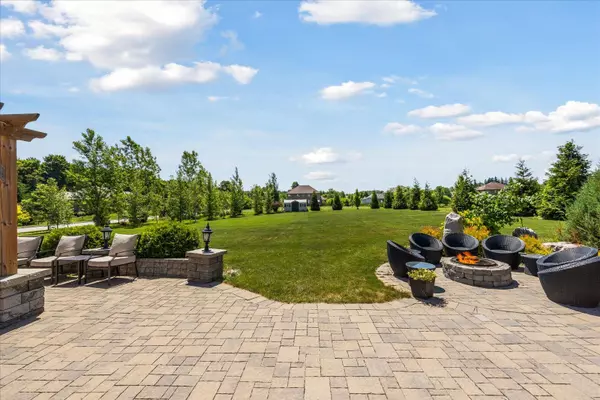 Uxbridge, ON L0C 1A0,66 Stonesthrow CRES