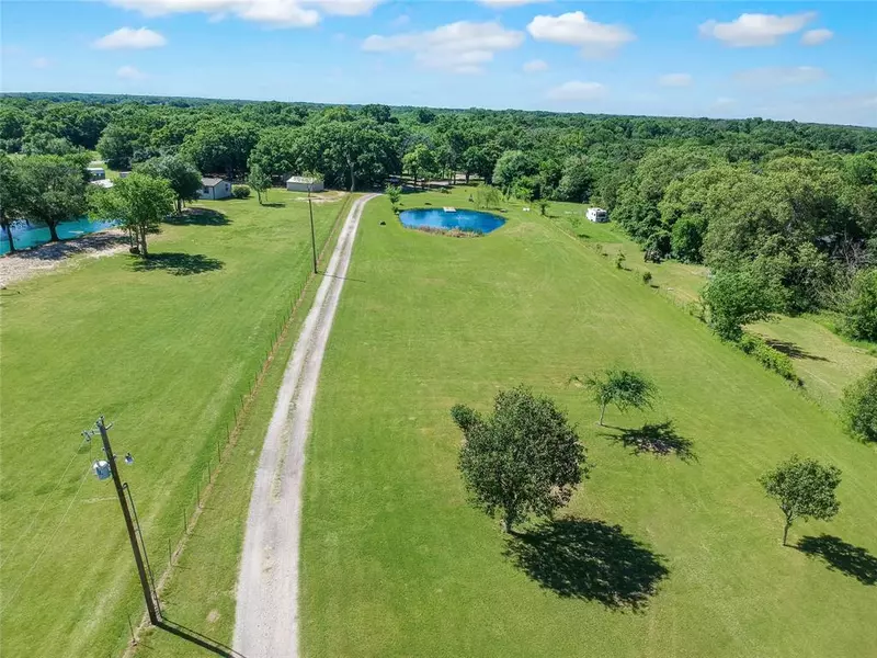 7387 Fm 2451, Scurry, TX 75158