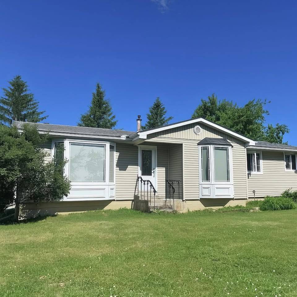 South Glengarry, ON K0C 2J0,20283 Fallow Field RD